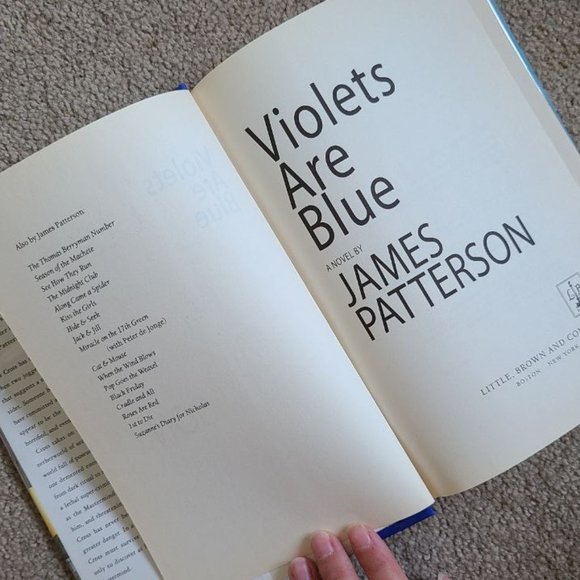 4/$25 Violets Are Blue by James Patterson - Hardcover - Picture 2 of 5